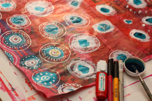 Wrapping paper from newspapers, process photo, decorating white areas