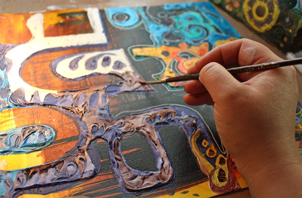 Making of Opera, a mixed media collage by Peony and Parakeet. Read about how you can improve your art with the help of music!