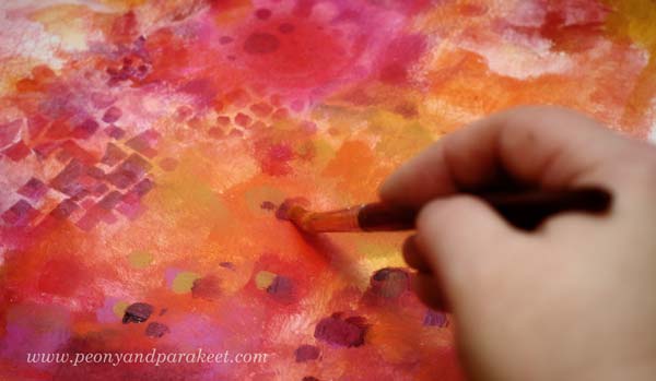 Using acrylic paints for mixed media art. See step-by-step instructions for creating a color-inspired art journal page!