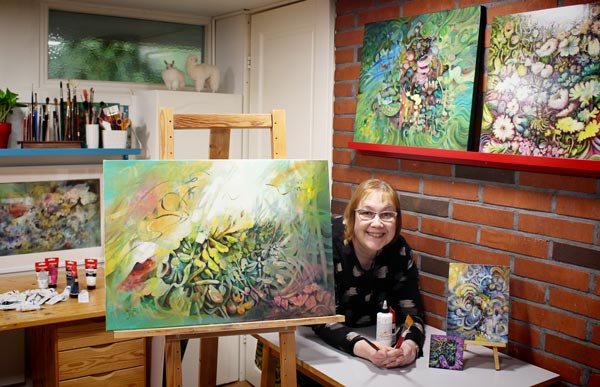 Artist Paivi Eerola in her studio. She writes about finding clarity for your art.