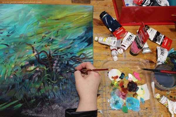 Painting intuitively. By a Finnish artist Paivi Eerola. Read how she translates design principles to intuitive art.