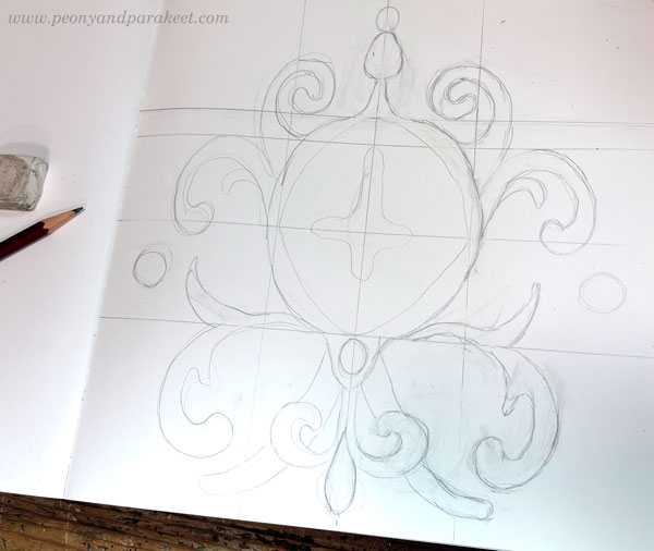 Sketching symmetrical shapes with the help of a grid. 